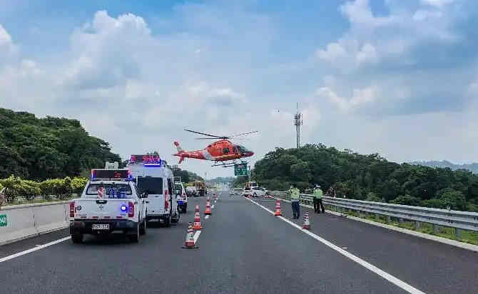 景洪高速公路汽车救援案例
